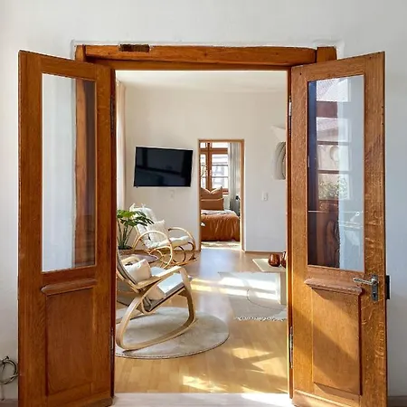 Ava - * Heiligkreuztal